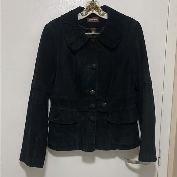 Danier Black Suede Blazer with Notched Lapel and Fitted Silhouette - Picture 1 of 1